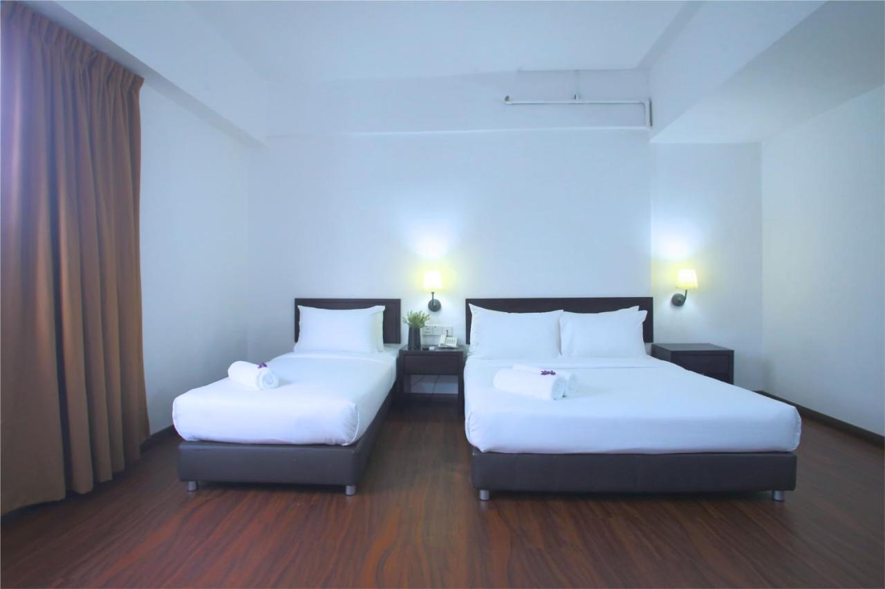 Hotel Pandan Джохор-Бару Экстерьер фото
