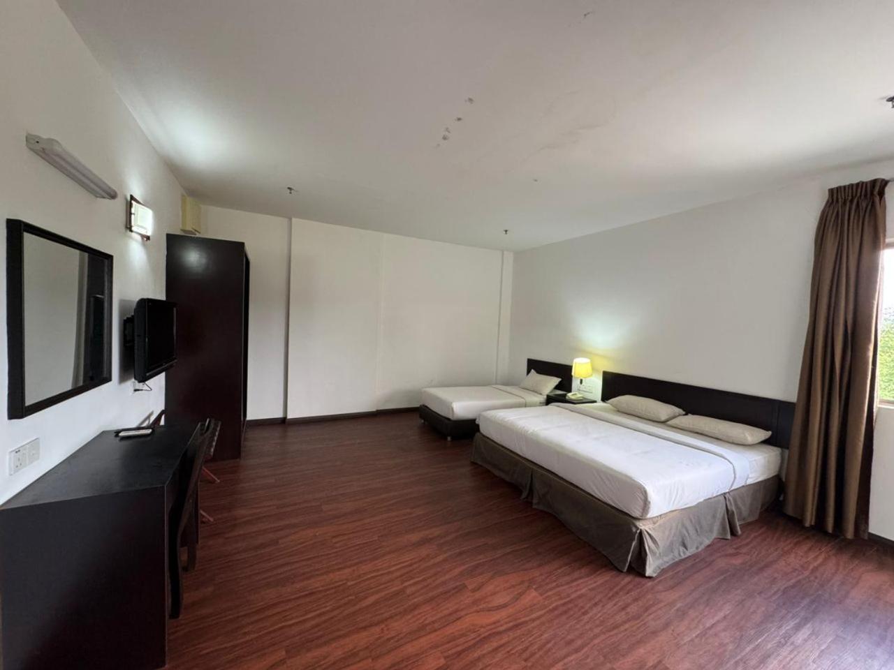 Hotel Pandan Джохор-Бару Экстерьер фото